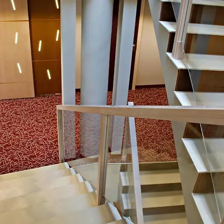 森特盖勒特旅舍 旅馆 *