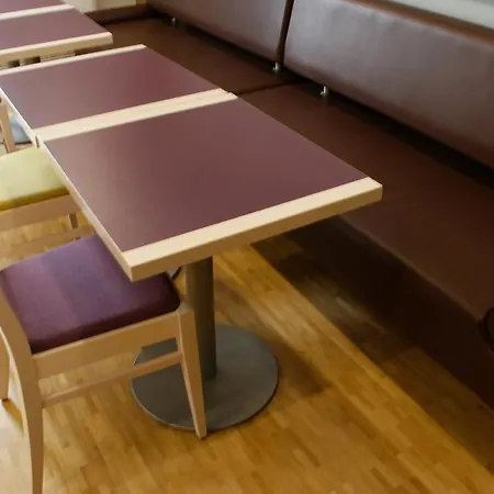 森特盖勒特旅舍 * Székesfehérvár