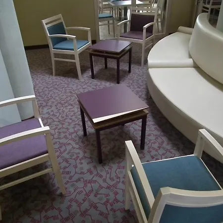 بيت شباب Szent Gellert *