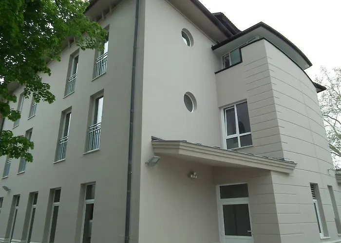 Szent Gellert אכסניה Székesfehérvár