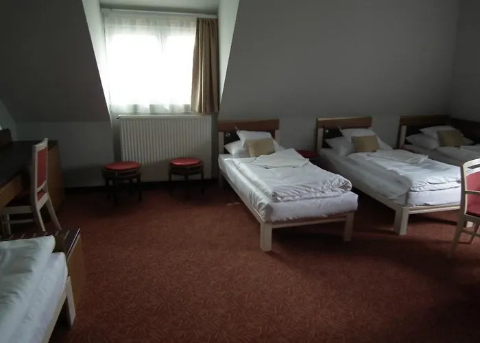 Szent Gellert Hostel *